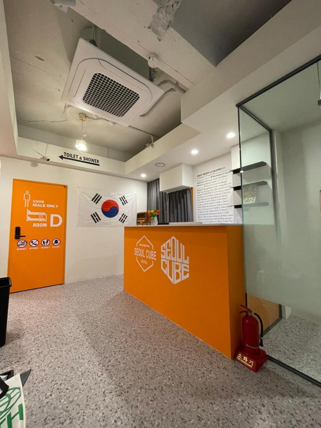 Готель Seoul Cube Myeongdong Екстер'єр фото